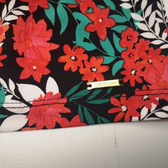 NWT Calvin Klein Ladies Size Medium Red Green Black & White Pattern Tank Top - Picture 10 of 12